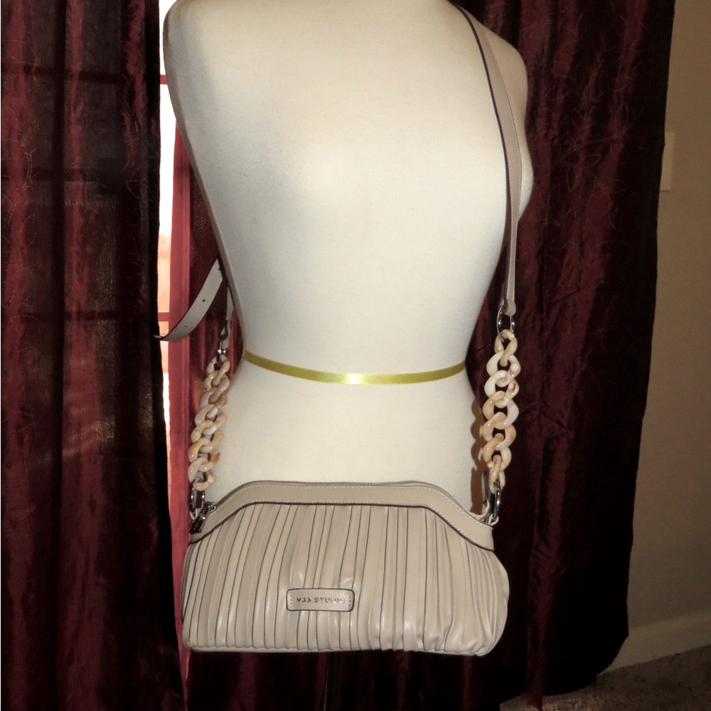 Max Studio - Picture 5 of 5